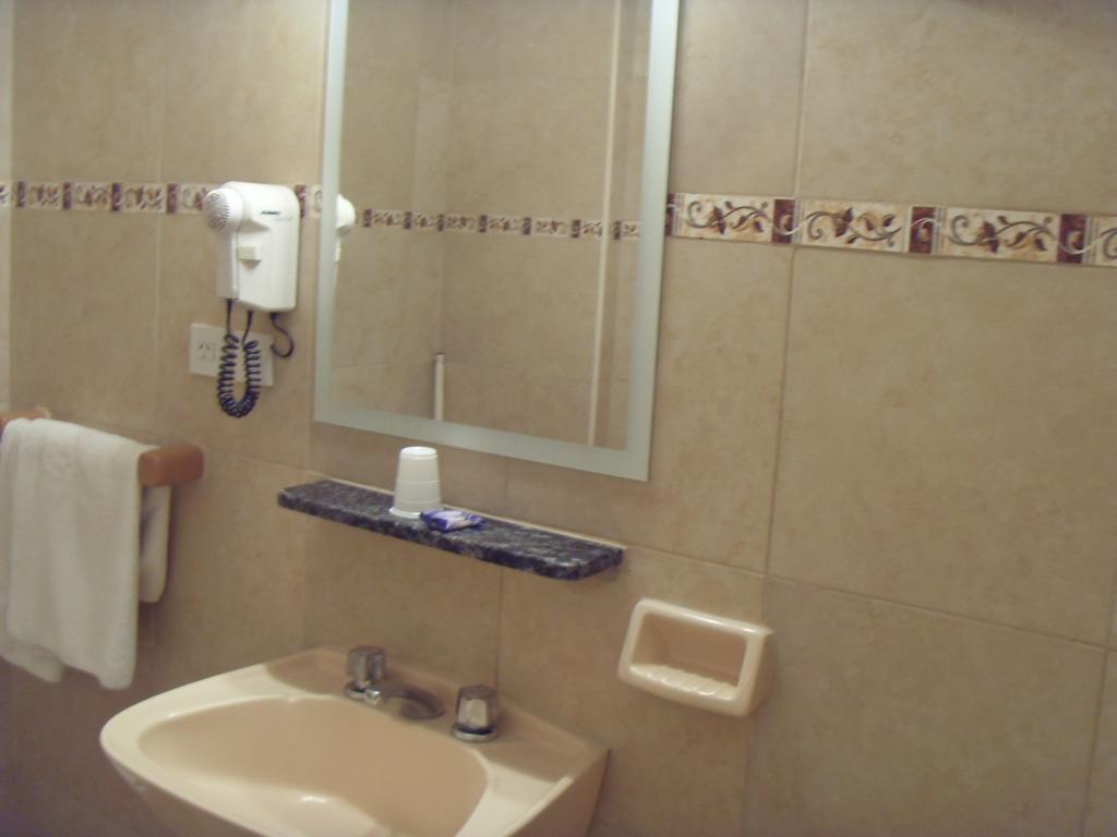 Hotel Embajador Росарио Номер фото